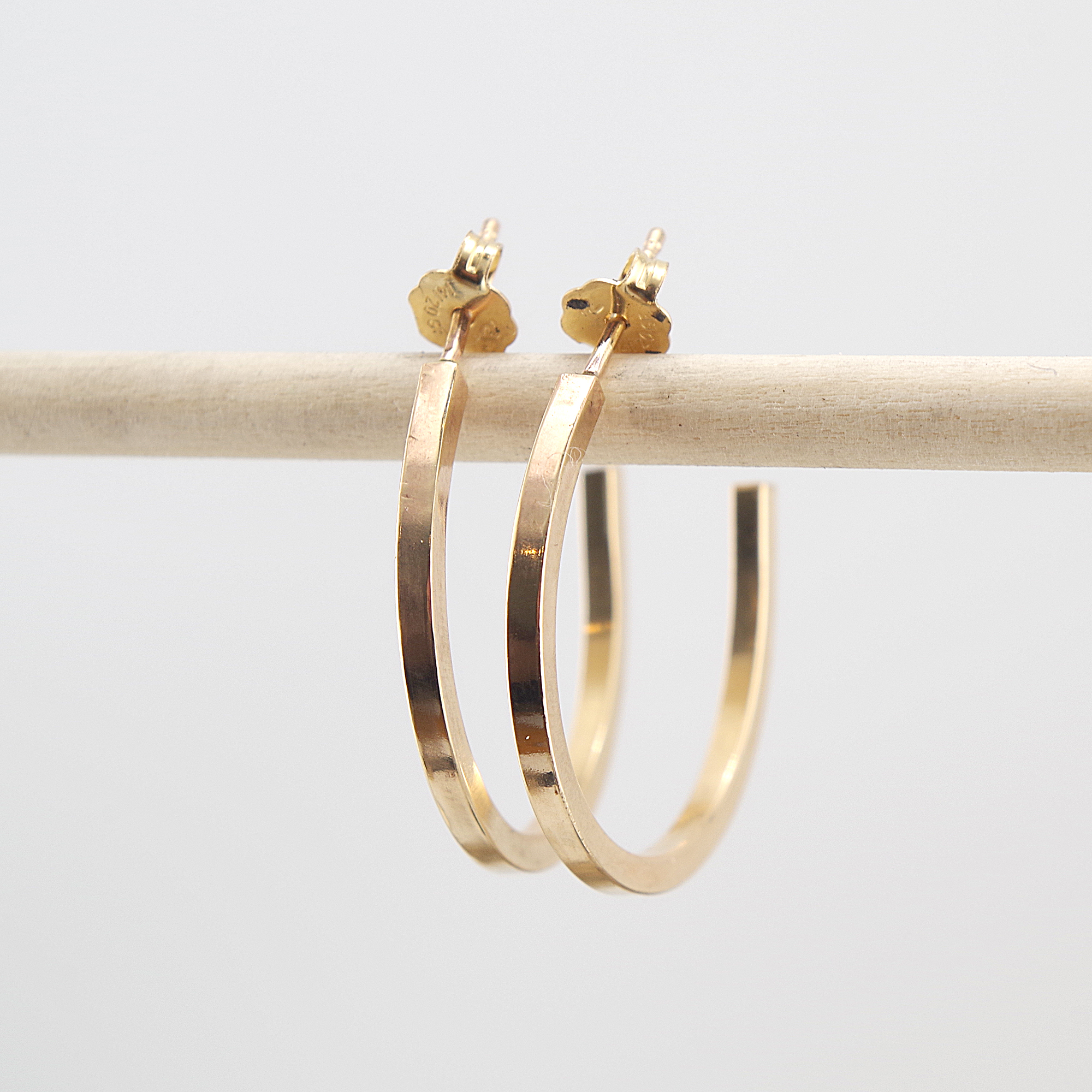 Handcrafted 14k Gold Fill Wire Hoop Earrings: Elegant Everyday Jewelry for Women - Image 9