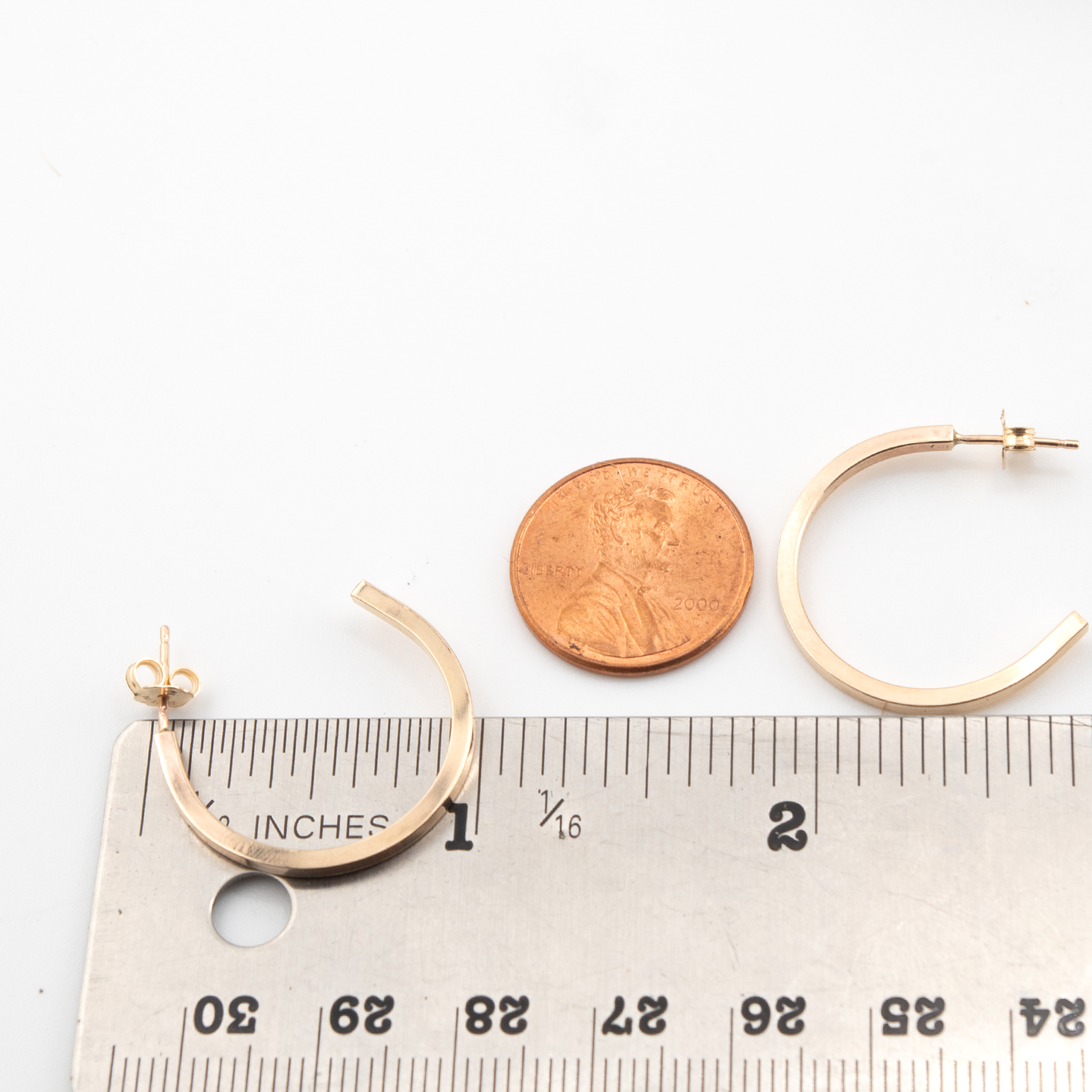 Handcrafted 14k Gold Fill Wire Hoop Earrings: Elegant Everyday Jewelry for Women - Image 7